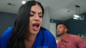 Brazzers Exxtra: Squirt and Kinky Sex Toys Adventure