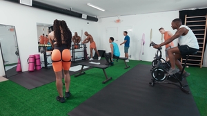 Brazzers: Sloppy Blowbang at the Gym
